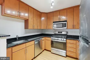 915 E St NW, Washington, DC 20004 - Photo 7