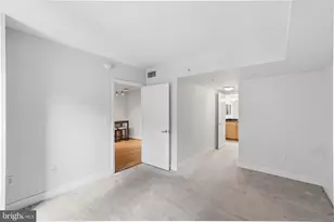 915 E St NW, Washington, DC 20004 - Photo 15