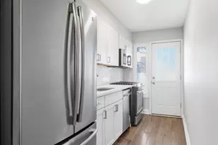 422 Burbank St SE, Washington, DC 20019 - Photo 3