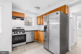 3221 8th St SE, Washington, DC 20032 - Photo 9