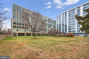 1101 3rd St SW, Washington, DC 20024 - Photo 27