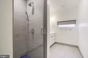 446 Ridge St NW, Washington, DC 20001 - Photo 17