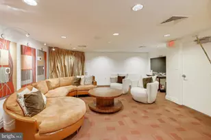 915 E St NW, Washington, DC 20004 - Photo 33