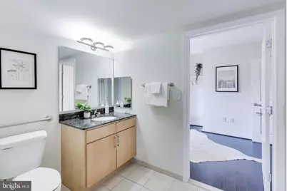915 E Street NW #1013, Washington, DC 20004 - Photo 21