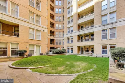 915 E Street NW #1013, Washington, DC 20004 - Photo 39