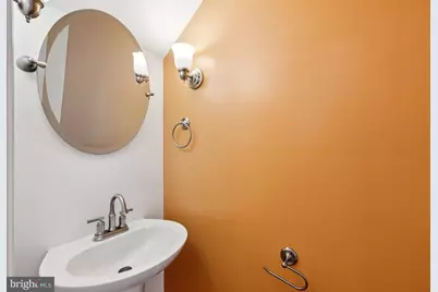 423 18th Street NE #7, Washington, DC 20002 - Photo 15