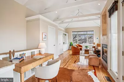 37 17th Street SE, Washington, DC 20003 - Photo 25