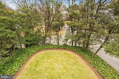 5047 Glenbrook Terrace NW, Washington, DC 20016 - Photo 29