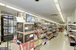 4201 Cathedral Ave NW, Washington, DC 20016 - Photo 37