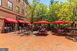 4201 Cathedral Ave NW, Washington, DC 20016 - Photo 43