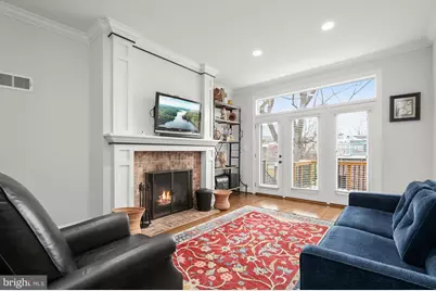 237 10th Street SE, Washington, DC 20003 - Photo 7