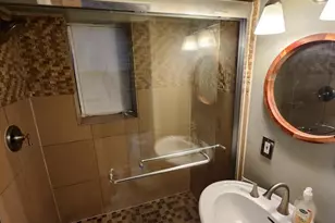 29 R St NE, Washington, DC 20002 - Photo 5