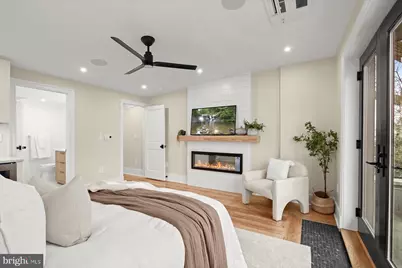 235 12th Street SE, Washington, DC 20003 - Photo 11