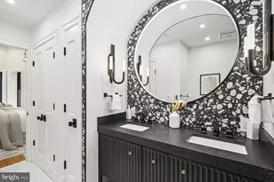 235 12th St SE, Washington, DC 20003 - Photo 19