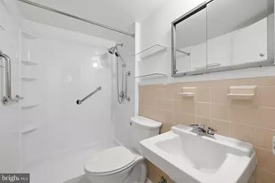 4600 Connecticut Avenue NW #206, Washington, DC 20008 - Photo 9