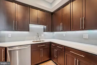 3240 Hiatt Place NW #4, Washington, DC 20010 - Photo 7