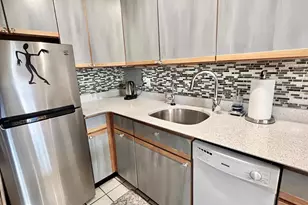 520 N St SW, Washington, DC 20024 - Photo 17