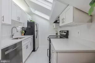 1926 New Hampshire Ave NW, Washington, DC 20009 - Photo 7