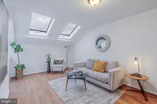 1926 New Hampshire Ave NW, Washington, DC 20009 - Photo 3