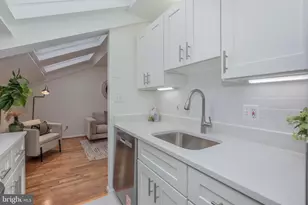 1926 New Hampshire Ave NW, Washington, DC 20009 - Photo 9