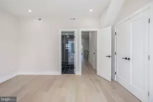 722 Kenyon St NW, Washington, DC 20010 - Photo 29