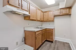 939 Longfellow St NW, Washington, DC 20011 - Photo 17