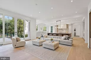 4433 Cathedral Ave NW, Washington, DC 20016 - Photo 9