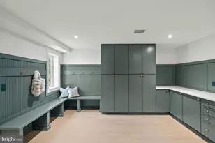 4433 Cathedral Ave NW, Washington, DC 20016 - Photo 29