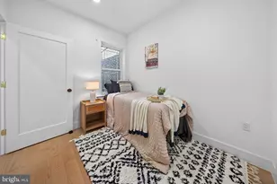 919 F St NE, Washington, DC 20002 - Photo 25