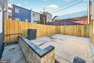 919 F St NE, Washington, DC 20002 - Photo 21
