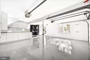 6827 32nd St NW, Washington, DC 20015 - Photo 45