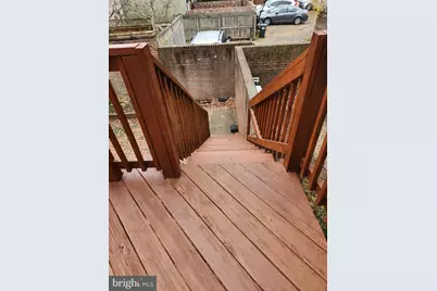 323 2nd Street SE, Washington, DC 20003 - Photo 15