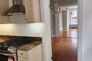 323 2nd St SE, Washington, DC 20003 - Photo 5