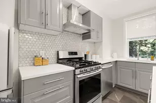 2801 Adams Mill Rd NW, Washington, DC 20009 - Photo 11