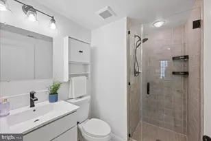 660 Morton Pl NE, Washington, DC 20002 - Photo 17