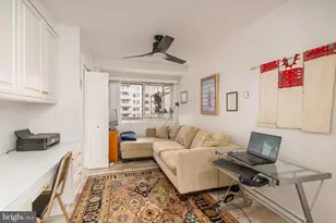 730 24th St NW, Washington, DC 20037 - Photo 17