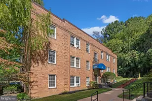 4581 MacArthur Blvd NW, Washington, DC 20007 - Photo 27