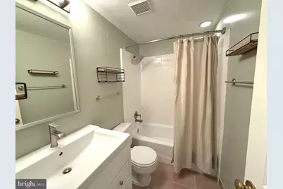 2310 Ashmead Place NW #106, Washington, DC 20009 - Photo 7