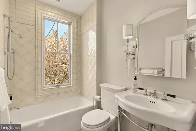 111 5th Street SE, Washington, DC 20003 - Photo 19