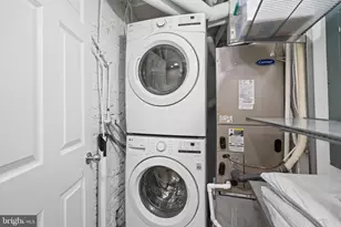 1726 17th St NW, Washington, DC 20009 - Photo 27