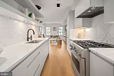 330 16th Street SE #2, Washington, DC 20003 - Photo 17