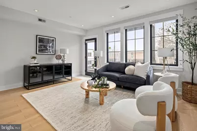 330 16th Street SE #2, Washington, DC 20003 - Photo 3