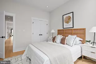 330 16th St SE, Washington, DC 20003 - Photo 29