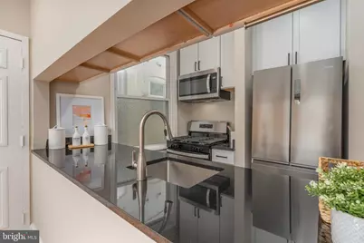 1218 D Street SE #4, Washington, DC 20003 - Photo 13