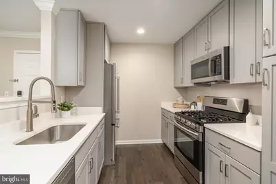 2001 12th Street NW #213, Washington, DC 20009 - Photo 11