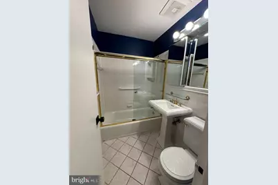 241 G Street SW #118, Washington, DC 20024 - Photo 21