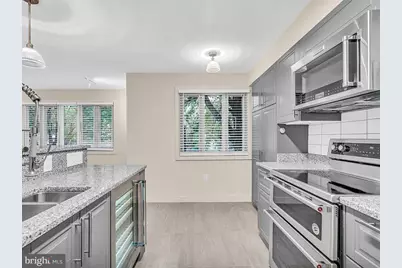 220 2nd Street SE #103, Washington, DC 20003 - Photo 13