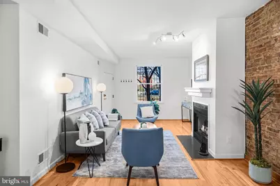 1239 C Street SE #1, Washington, DC 20003 - Photo 3