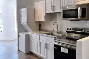 1345 1st St NW, Washington, DC 20001 - Photo 19