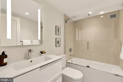 2939 Van Ness Street NW #422, Washington, DC 20008 - Photo 17